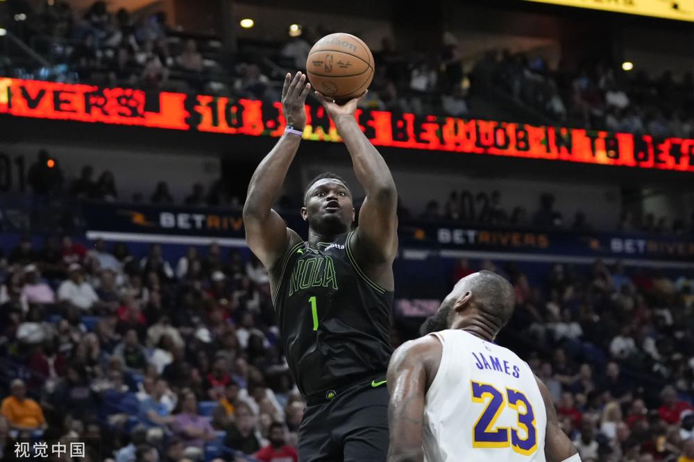 所有观众惊 所有观众惊